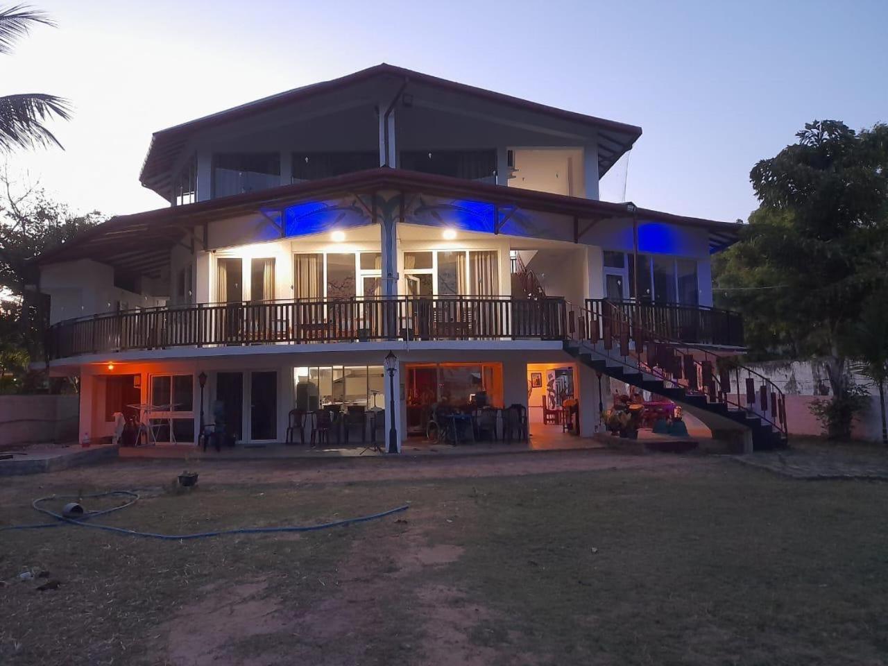 Baden Beach Hotel Kalkudah  Exterior foto
